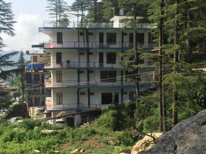 Oyo 1153 The Oak Valley Dharamshala Exterior photo