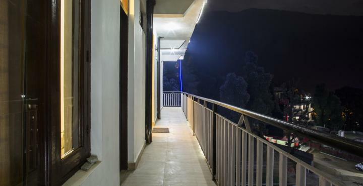 Oyo 1153 The Oak Valley Dharamshala Exterior photo